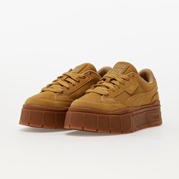 Puma Shoes - EUC Puma Mayze Stack Suede Platform Sneakers Sz 7.5